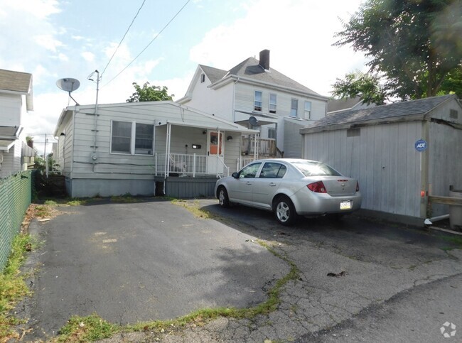 Building Photo - 27 Dunkard Ave Rental