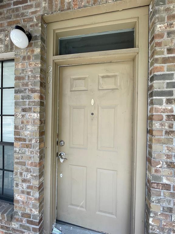 Photo - 715 W 22 1/2 St Unidad 201