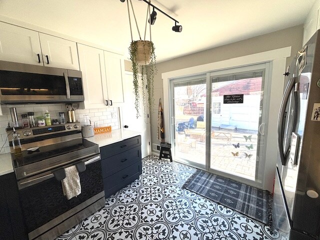 Photo - 6174 Otis St