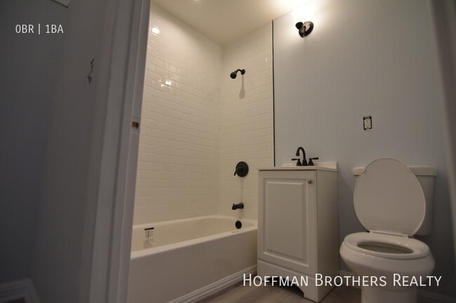 Photo - 2360 W Washington Blvd Unidad 4