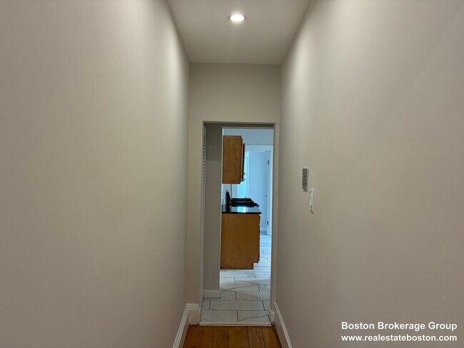Photo - 22 Howell St Unit 3