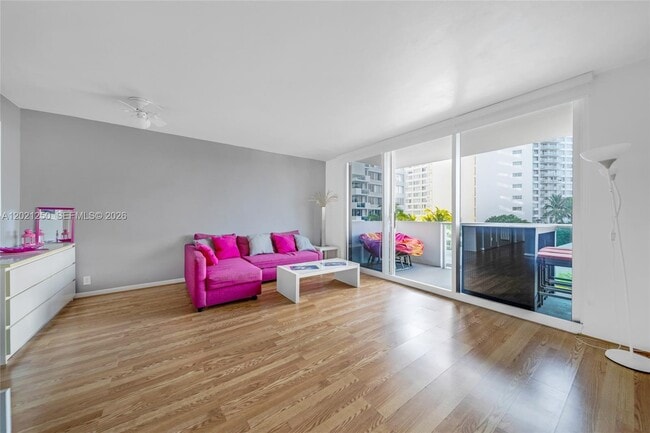 1200 West Ave Unit 327
