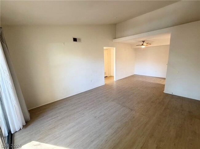 Photo - 2300 E Silverado Ranch Blvd Unidad 2120