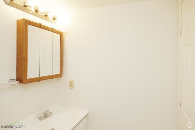 Baño - Williamsburg of Lebanon Apartments