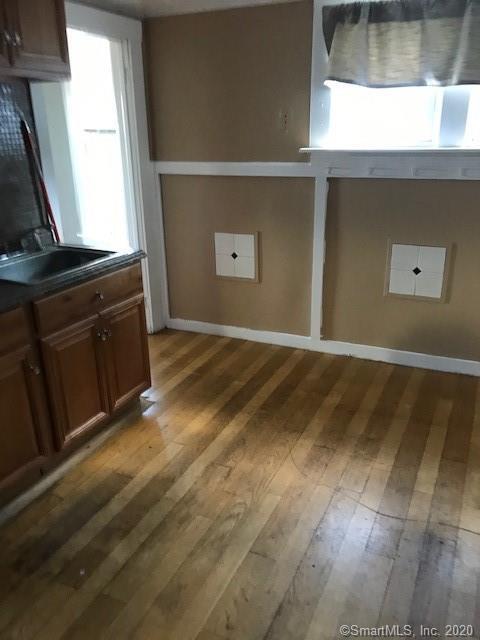 Photo - 57 Williams St