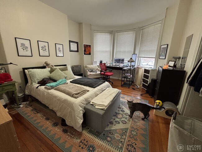 Photo - 1595 Beacon St Unit 2