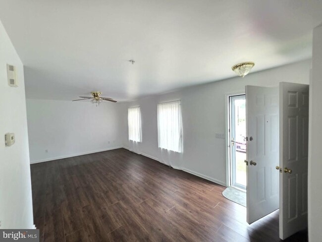Photo - 1011 Granite Ct