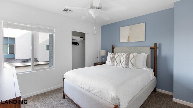 2705 N Rancho Dr Unit 1028