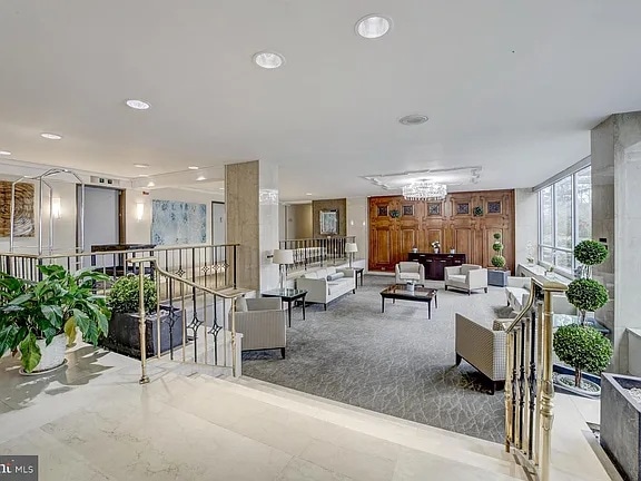 Photo - 1900 Lyttonsville Rd Unidad 1105