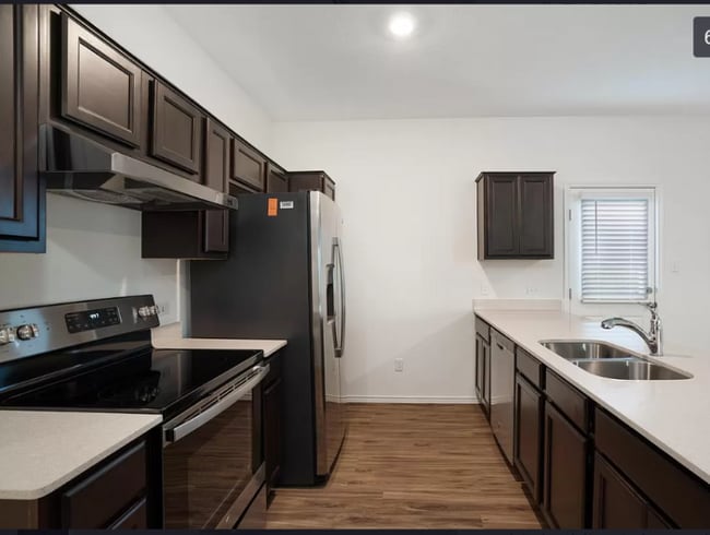 Photo - 149 Vulcan Dr