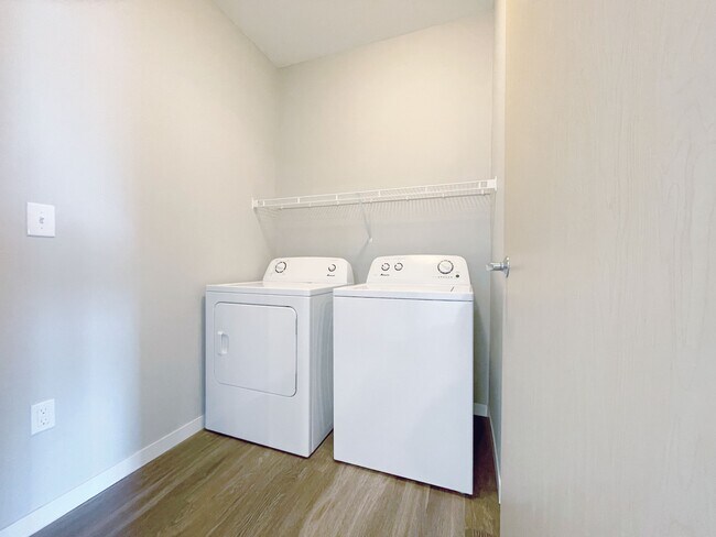 Coulee Ridge Apartments In-unit Laundry