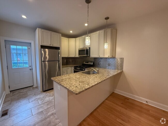 Building Photo - Newly Renovated Townhome in Philadelphia