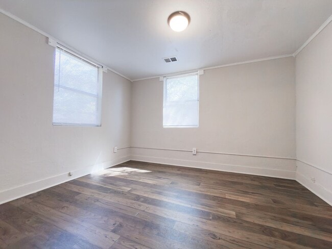 Photo - 2181 Eleanor Dr Unit A