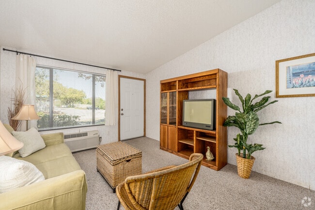 2BR, 2BA - 936SF - Living Room - Arden Place