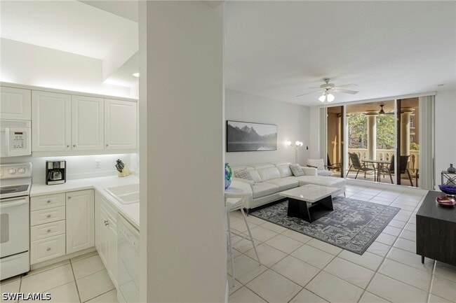 Photo - 410 Bayfront Pl Unidad 2204