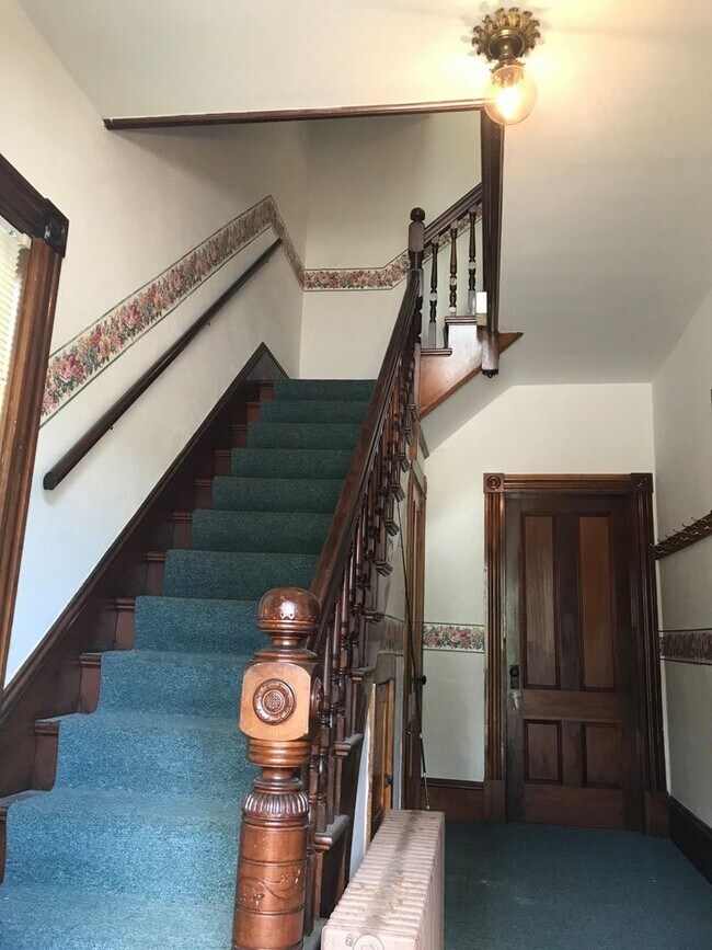 Photo - 502 Main St Unit B