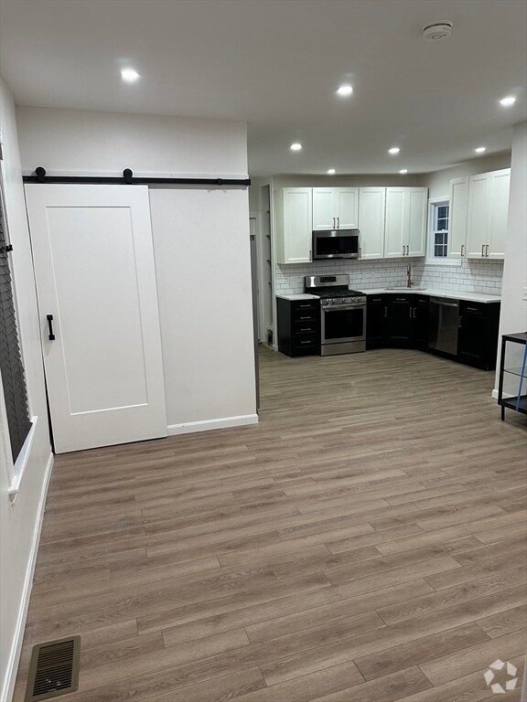 Building Photo - 83 Corbet St Unit 1 Rental