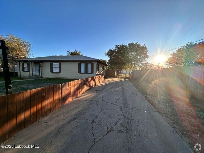 Building Photo - 2113 Avenue P Rental