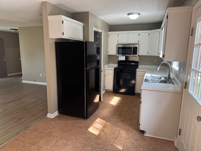 Photo - 4704 Sams Pl