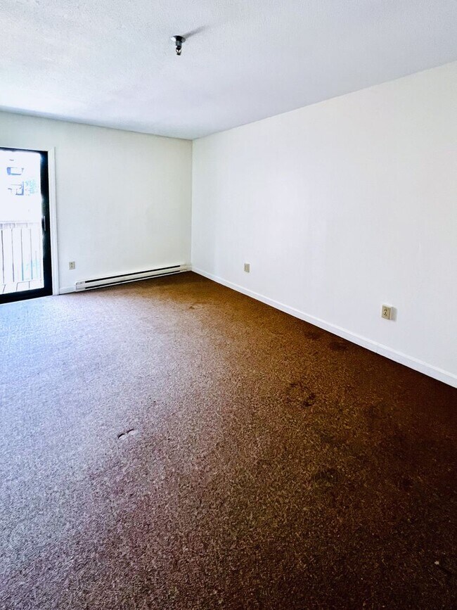 Photo - 37 S Williams St Unit Hill Gardens #313