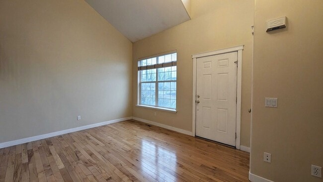 Photo - Half Price 1st Month! Beautiful 4 Bedroom 3.5 Bathroom Town Home In Logan