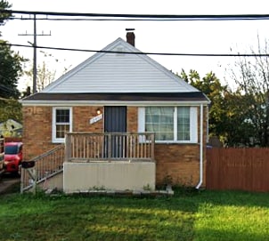 Photo - 12492 Toepfer Rd House