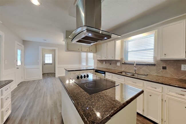 Photo - 20206 Monkswood Dr