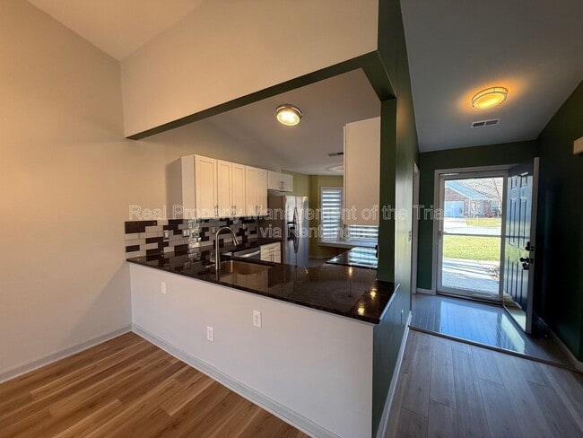 Photo - 1 Haverford Point