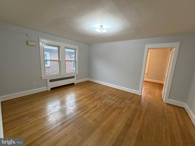 Photo - 130 N Broadway Unit 2