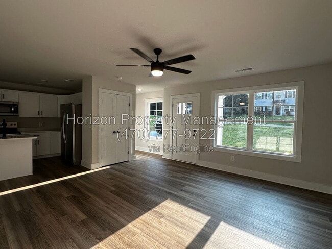 2674 Fairlane Dr