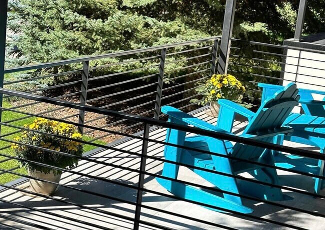 Photo - 1082 The Blvd