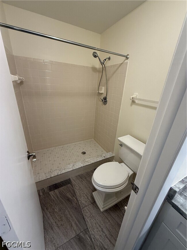 17426 Birchwood Ln Unit 6
