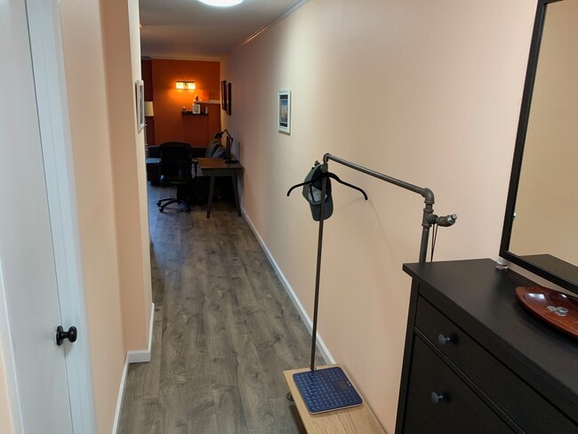 Photo - 1301 20th St NW Unidad 515