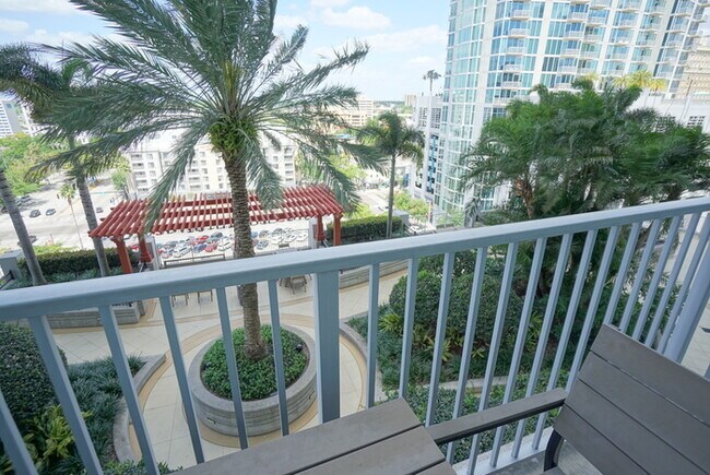 Photo - Luxury 1BR Skypoint Condo in Downtown Tampa Unit 1009