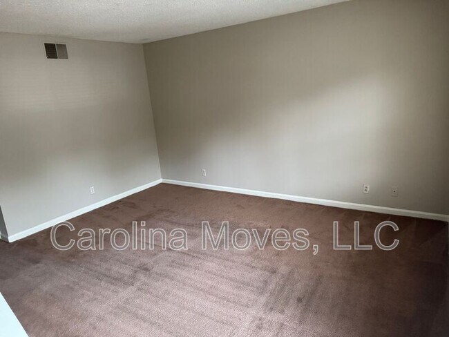 Photo - 172 Pine Creek Ct Ext