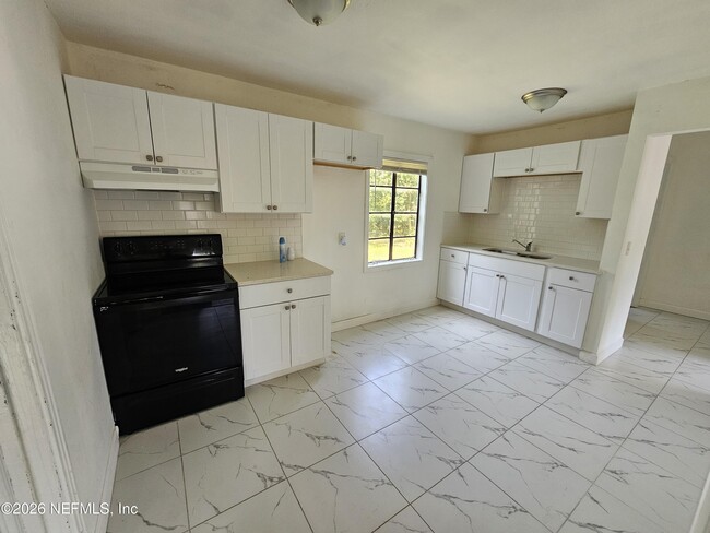 Photo - 3129 Lowell Ave
