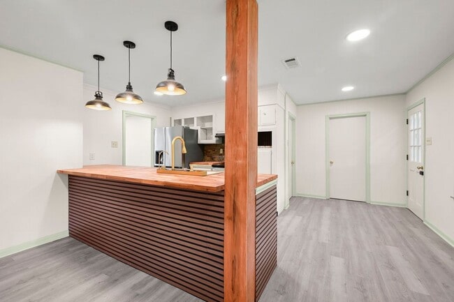 Photo - 9556 Fairway Dr