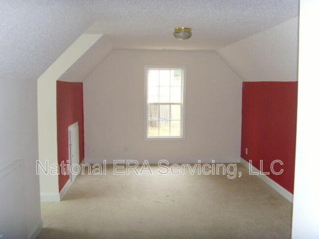Photo - 105 Bradford Pl