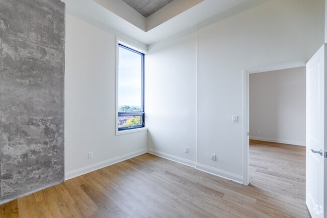 04 Layout 1BR, 1BA - 538SF - Bedroom - 11 Robert