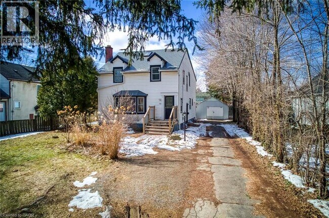 Photo - 142 Ewen Rd