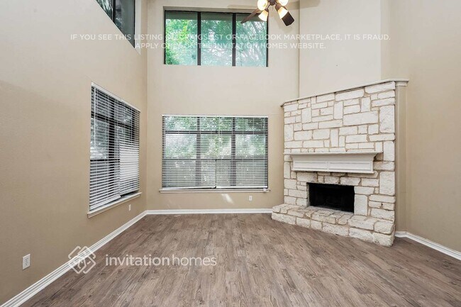 Photo - 2942 Greenway Dr