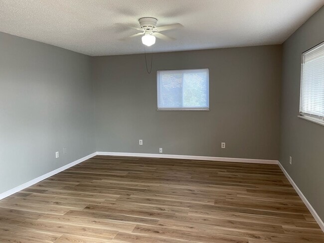 Photo - 309 N Lincoln Dr Unit 1