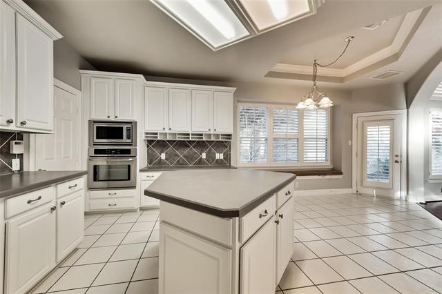 Photo - 5650 Travis Dr