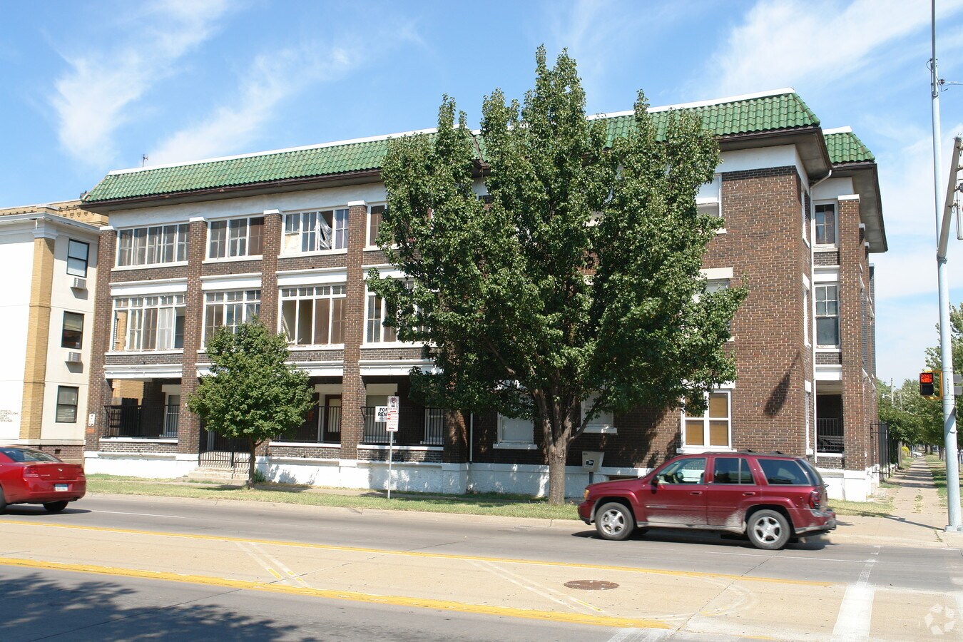 Cherokee Apartments - Cherokee Apartments