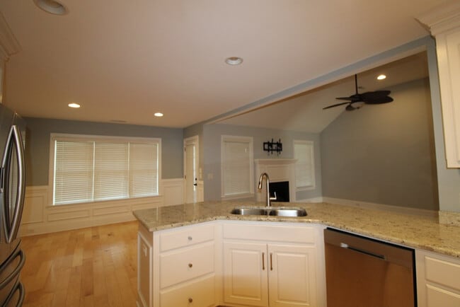 Photo - 2930 S Wise Dr