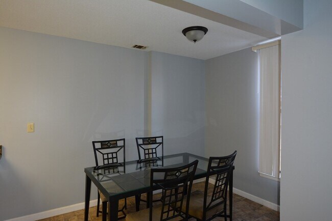 56 Shrewsbury Green Dr Unit I