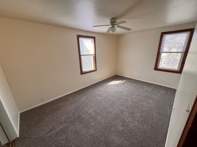 Photo - 1321 Manitoba Ave