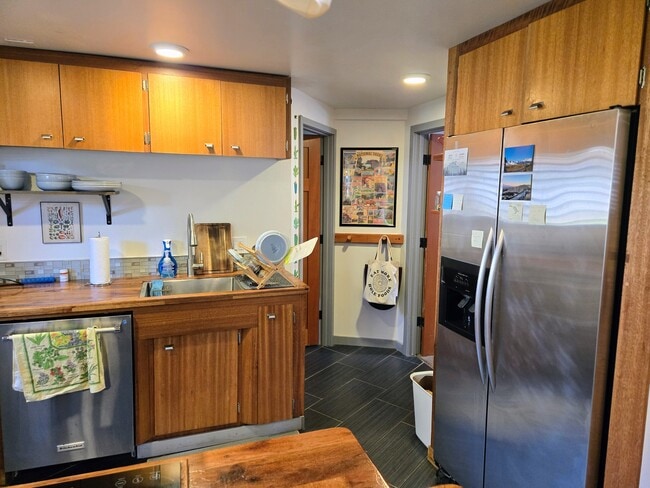 Photo - 12220 Densmore Ave N