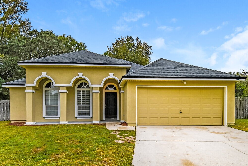 Photo - 9202 Dale View Ln W