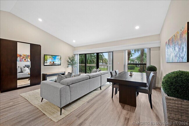 Photo - 11863 Wimbledon Cir Unit 542